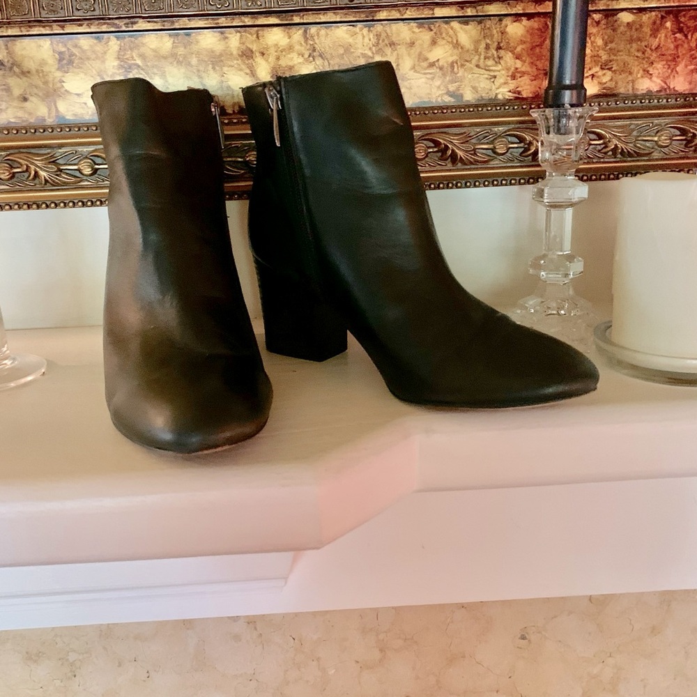 Franco Sarto Brown leather ankle Boots size 7.5